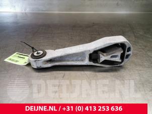 Volvo V40 Motorsteun O108244 foto 2