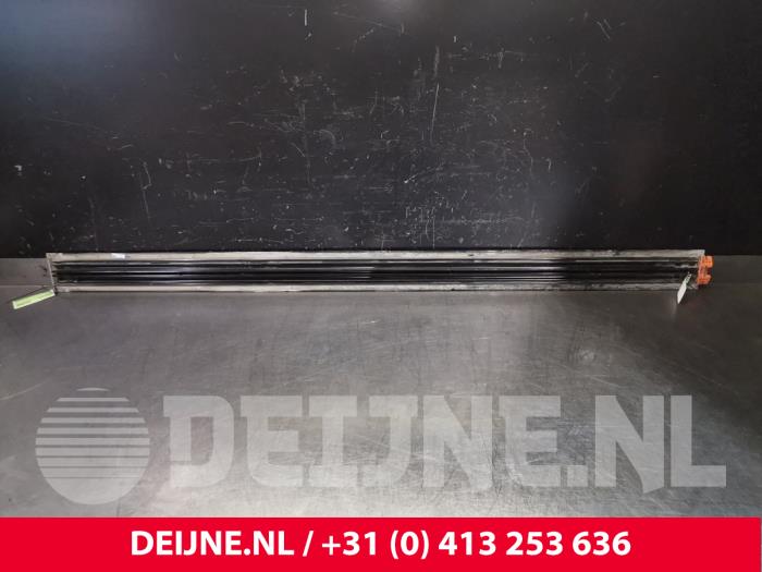 Tesla Model 3 Schutzblech Boden O108340