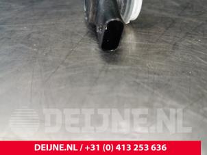 Tesla Model 3 PDC Sensor O108476 photo 2