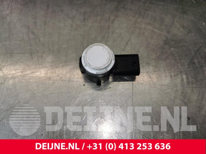 Tesla Model 3 PDC Sensor O108477
