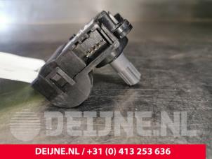Tesla Model 3 Heater valve motor O108487 photo 3