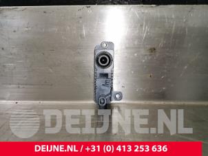 Tesla Model 3 Camera voorzijde O108504 foto 2