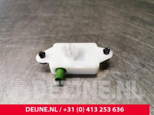 Tesla Model 3 Antenne bluetooth O108509 foto 2