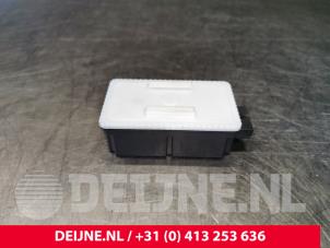 Tesla Model 3 Tyre pressure antenna O108510 foto 2