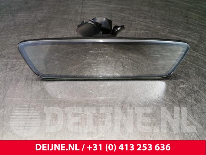 Tesla Model 3 Innenspiegel O108626