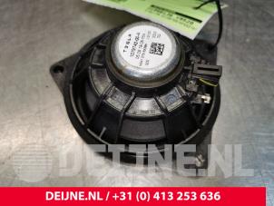 Tesla Model 3 Lautsprecher O108643 foto 2