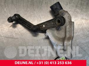 Tesla Model 3 Xenon height adjustment O108646 photo 2