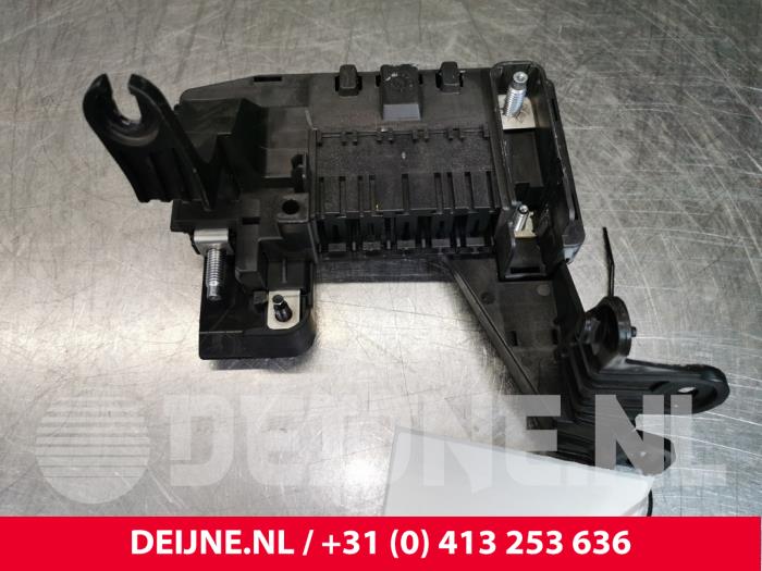 Mercedes ML-Klasse Fuse box O108670