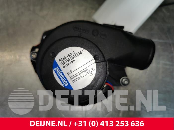Mercedes ML-Klasse Kachel Ventilatiemotor O108674