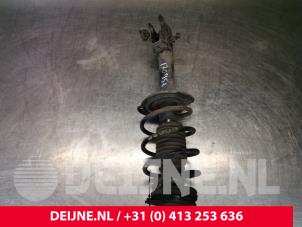 Mercedes A-Klasse Stoßdämpferstrebe rechts vorne O108764 foto 2