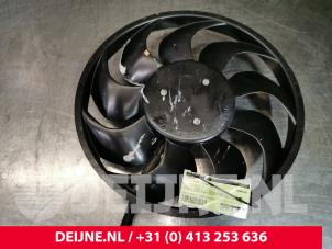 Gebruikte Koelvin Tesla Model 3 Long Range AWD 75 kWh Prijs € 242,00 Inclusief btw aangeboden door van Deijne Onderdelen Uden B.V.