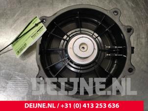 Tesla Model 3 Lautsprecher O108874 foto 2