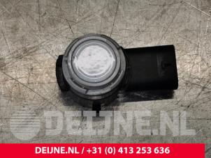 Gebruikte Sensor PDC Tesla Model 3 Long Range AWD 75 kWh Prijs € 42,35 Inclusief btw aangeboden door van Deijne Onderdelen Uden B.V.