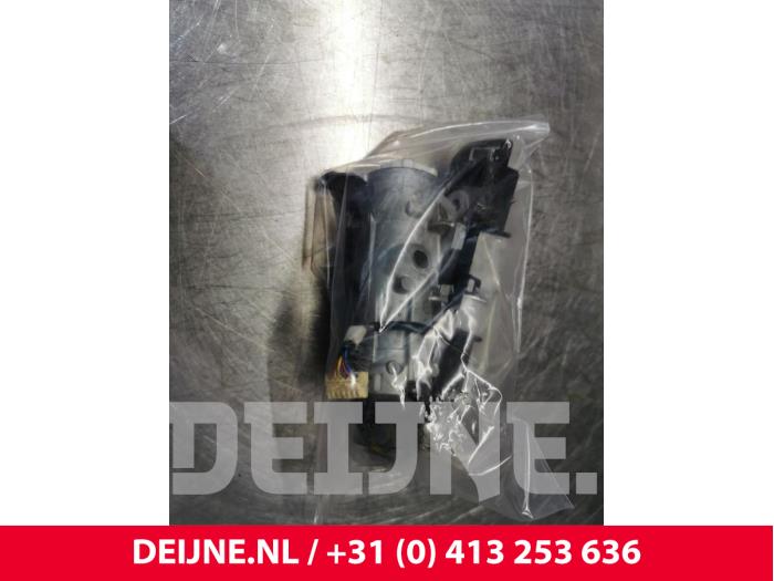 Volkswagen Caddy Kontaktslot+Sleutel O109121