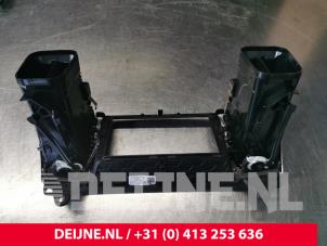 Mercedes GLE Dashboard vent O109181 photo 3