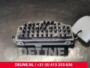 Mercedes GLE Heizung Widerstand O109182 foto 3