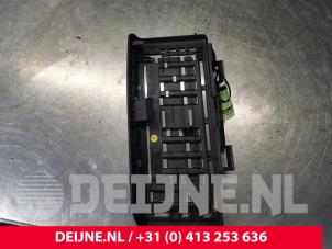 Volkswagen Golf Voetsteun O109205 foto 2