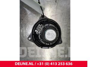 Tesla Model 3 Luidspreker O109329 foto 2