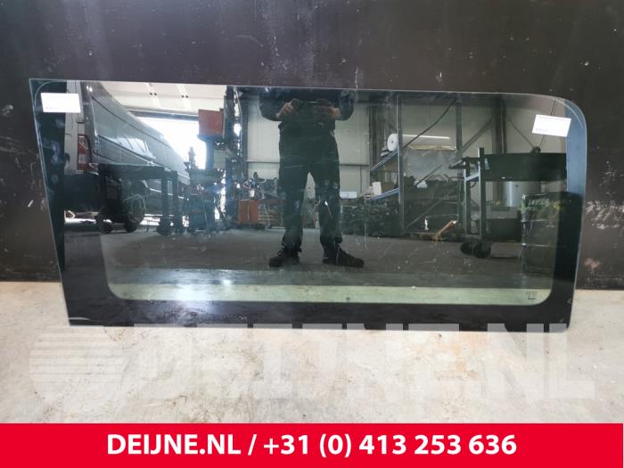 Mercedes Sprinter Extra Ruit 2Deurs links-achter O109376