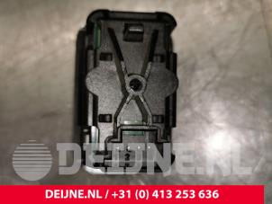 Mercedes C-Klasse Elektrisch Raam Schakelaar O109400 foto 2