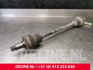 Mercedes C-Klasse Aandrijfas links-achter O109439 foto 2