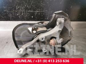 Mercedes C-Klasse Fusee links-voor O109442 foto 3