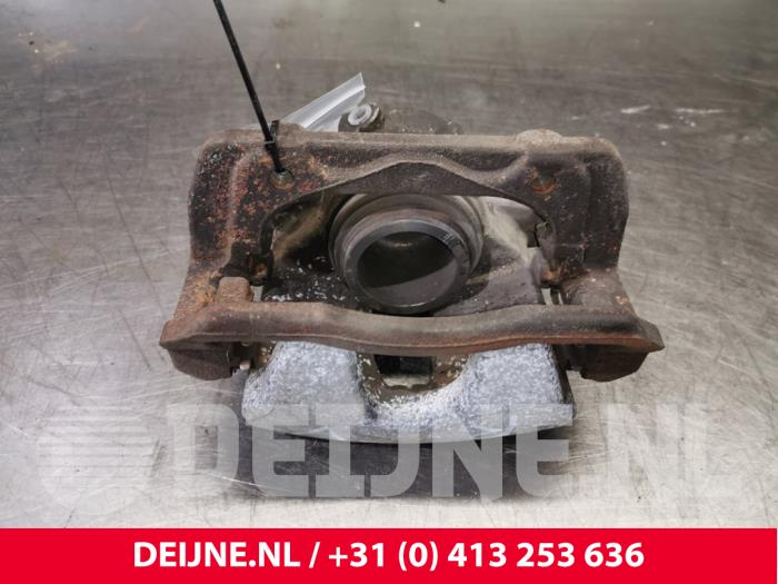 Mercedes C-Klasse Front brake calliper, right O109445