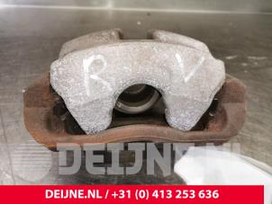 Mercedes C-Klasse Front brake calliper, right O109445 photo 3
