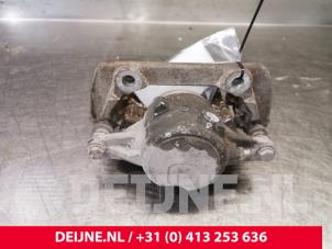 Mercedes C-Klasse Front brake calliper, right O109445 photo 2