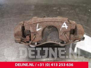Mercedes C-Klasse Rear brake calliper, left O109446 photo 3