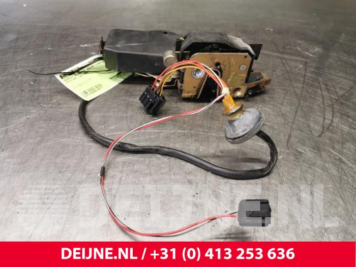 Volvo 850 Rear door lock mechanism 4-door, left O109471