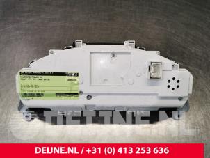 Volvo V70 Tacho - Kombiinstrument KM O109553 foto 2