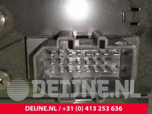 Audi A4 Radioverstärker O109724 foto 3