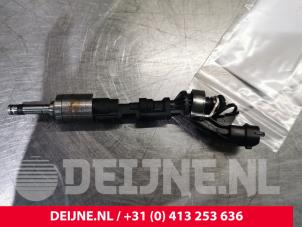 Gebruikte Injector (benzine injectie) Volvo V40 (MV) 1.6 T3 GTDi 16V Prijs € 30,00 Margeregeling aangeboden door van Deijne Onderdelen Uden B.V.