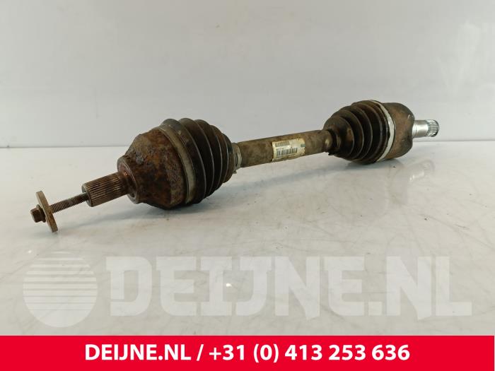 Volvo V50 Aandrijfas links-voor O110003