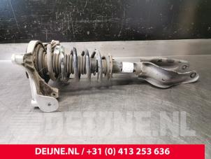 Tesla Model 3 Stoßdämpferstrebe rechts vorne O110327 foto 2