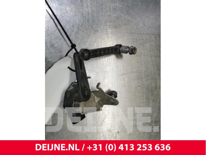 Tesla Model 3 Xenon Höhenregler O110351