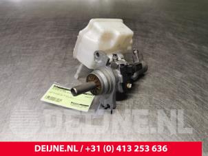 Volkswagen Jetta Hauptbremszylinder O110422 foto 2