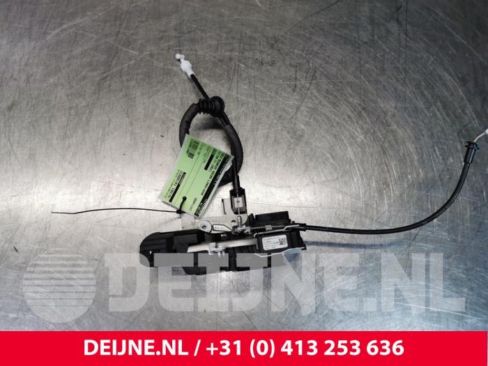 Volvo XC60 Türschlossmechanik 4-türig links vorne O110467