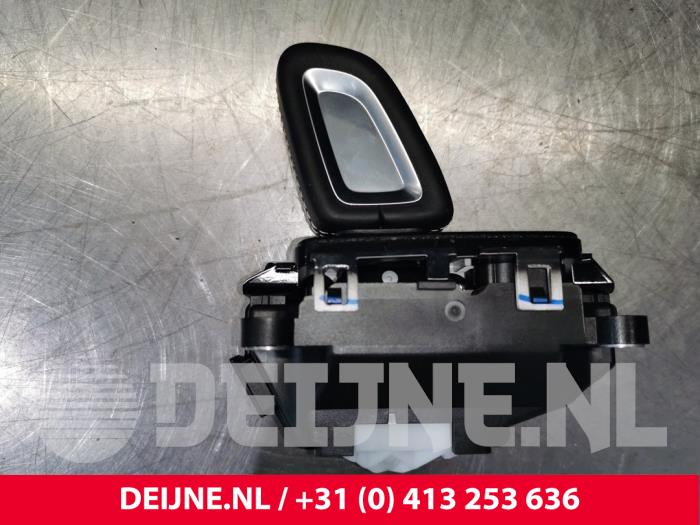 Volvo XC60 Versnellingspook O110484