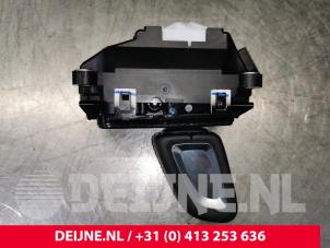 Volvo XC60 Versnellingspook O110484 foto 3
