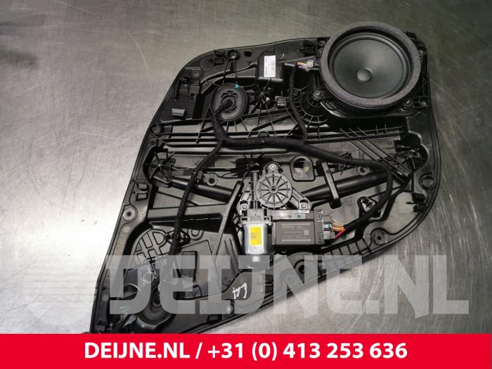Volvo XC60 Ruitmechaniek 4Deurs links-achter O110492