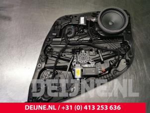 Gebruikte Ruitmechaniek 4Deurs links-achter Volvo XC60 II (UZ) 2.0 B4 16V Plug-in Hybrid Prijs € 175,00 Margeregeling aangeboden door van Deijne Onderdelen Uden B.V.