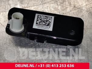 Tesla Model 3 Kamera Vorderseite O110553 foto 2
