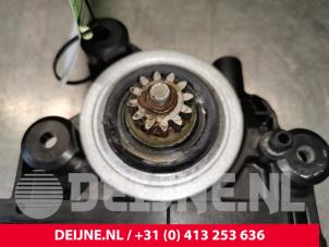 Volvo V50 Door window motor O110591 photo 3