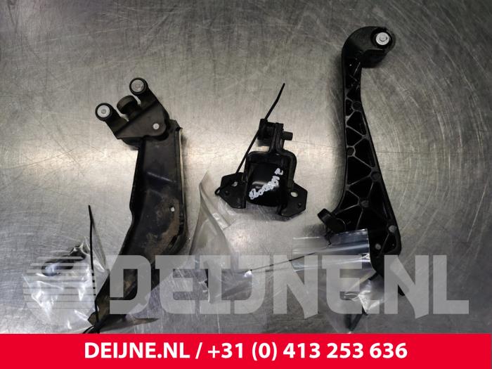 Citroen Berlingo Schuifdeurrol rechts O110597