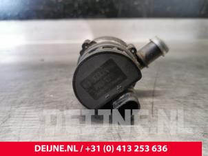 Opel Movano Zusätzliche Wasserpumpe O110662 foto 2