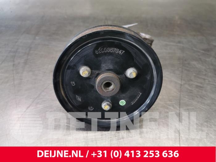 Opel Movano Power steering pump O110665
