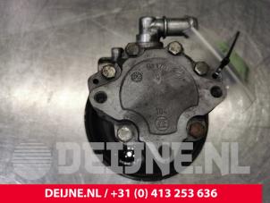 Audi A6 Power steering pump O110725 photo 2