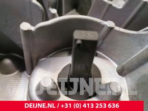 Volkswagen Transporter Sump O110895 photo 2